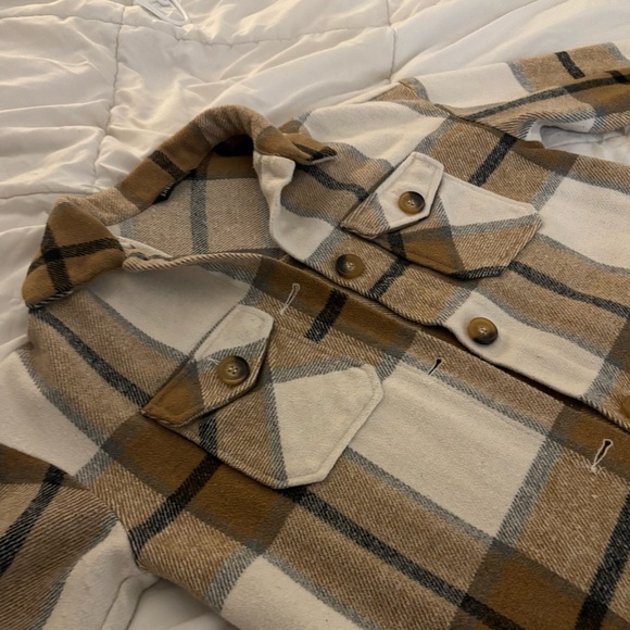 Plaid Shacket - Neutral Tones, Size small. - Picture 2 of 6